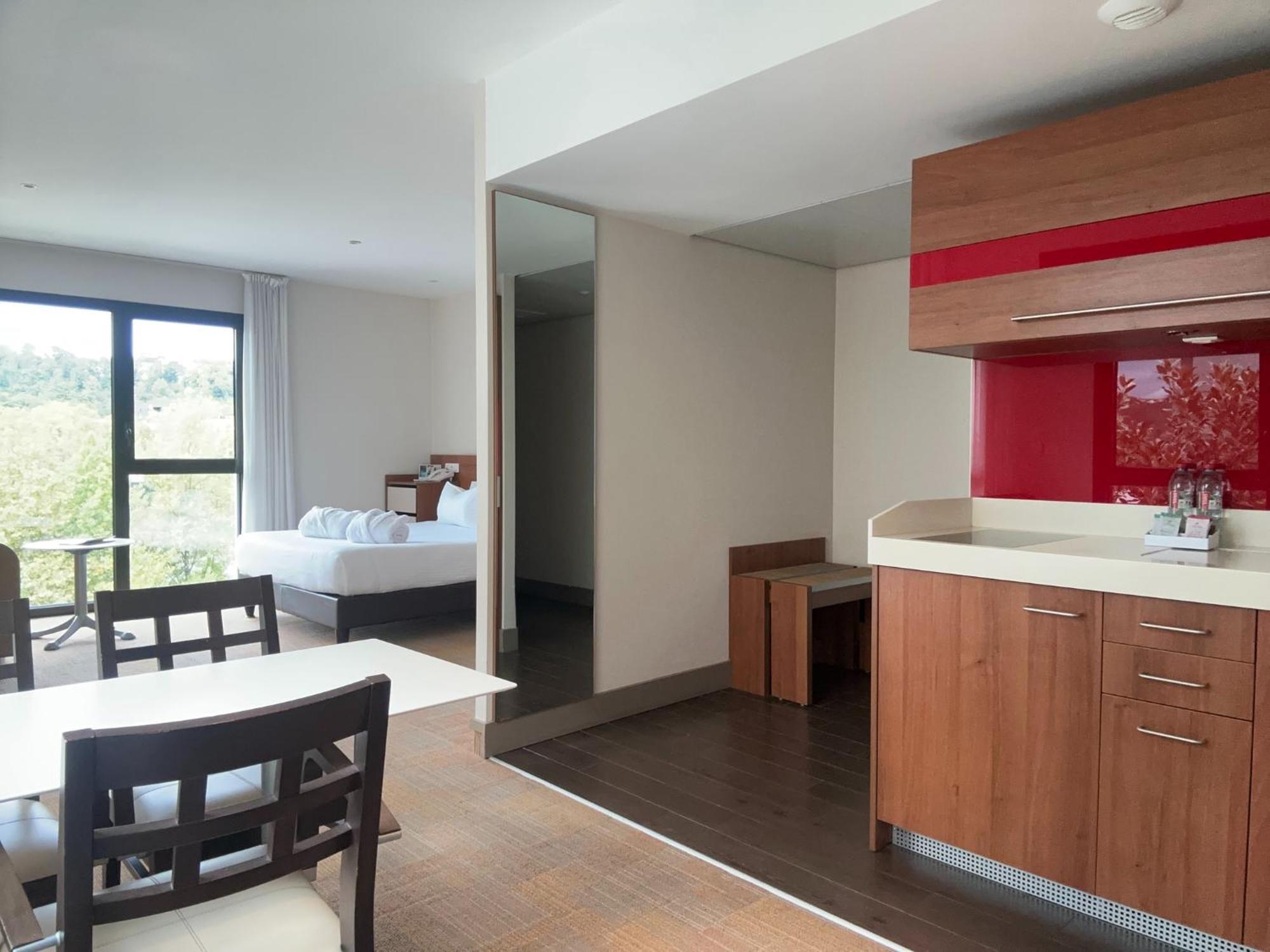 Room Studio Spa Pool Access Not