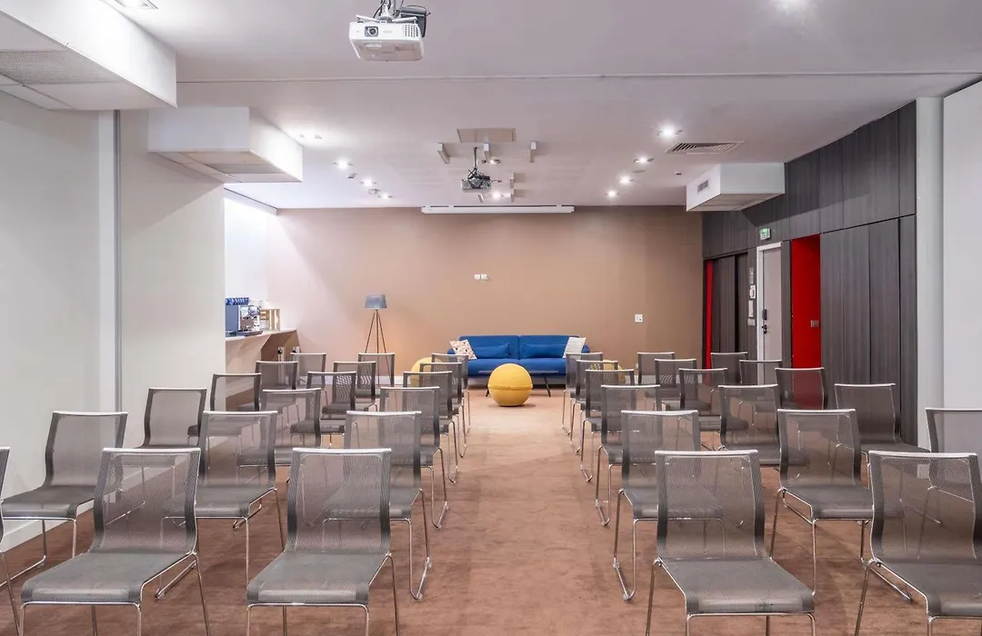 Novotel Lyon Confluence-1