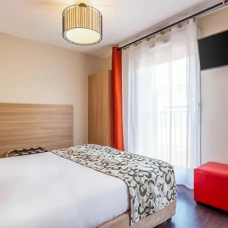 Aparthotel Adagio Lyon Patio Confluence-3