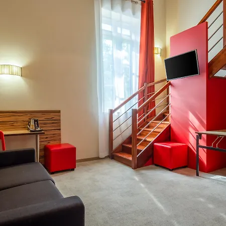 Aparthotel Adagio Lyon Patio Confluence-2